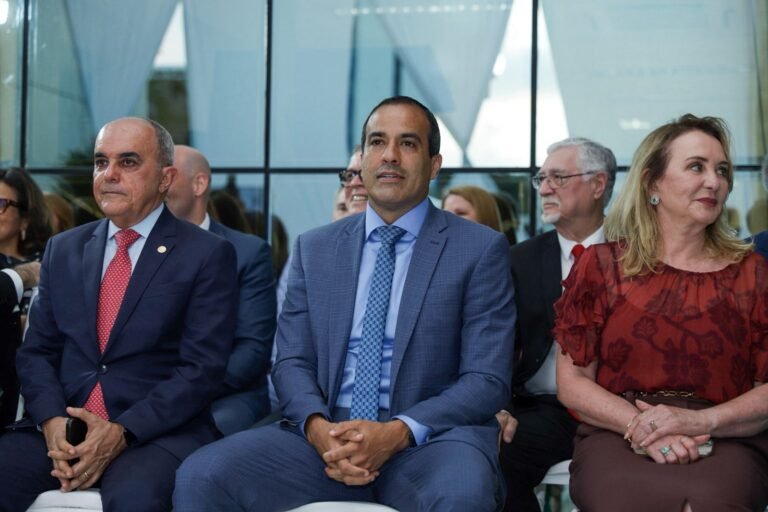 4fba5717-b2de-4627-b907-8417520265a7 4fba5717-b2de-4627-b907-8417520265a7