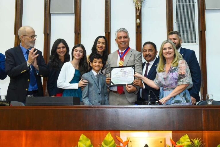 Comenda 2 de Julho na ALBA Comenda 2 de Julho na ALBA