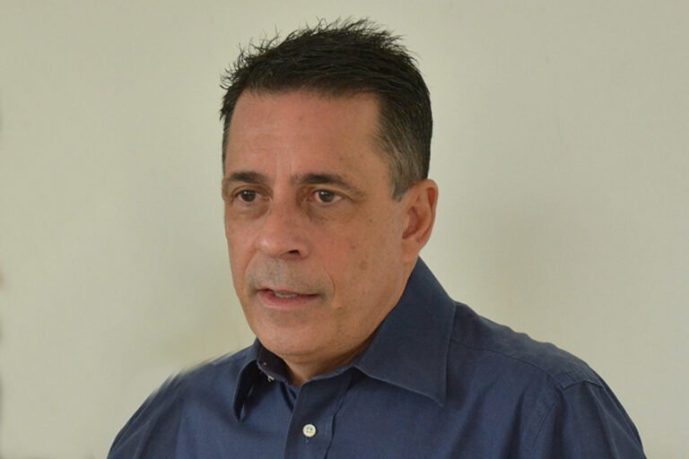 Secretario Sergio Carneiro-foto Jorge Magalhaes (1) Secretario Sergio Carneiro-foto Jorge Magalhaes (1)