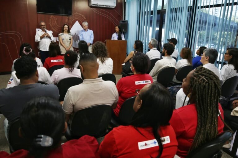 cerimônia entrega equipamentos hemoba (10)