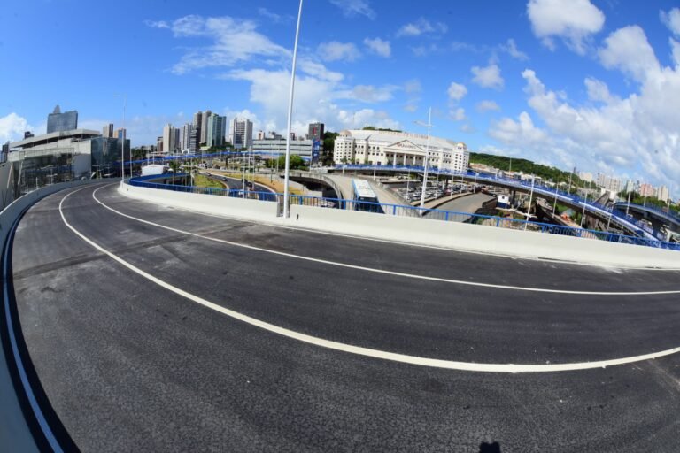 2fe70682-a315-4569-ad76-24a25dcc5fa6